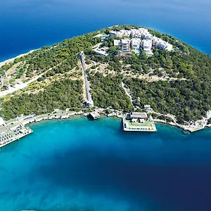 Hilton Bodrum Turkbuku & Гёльтюрбюку